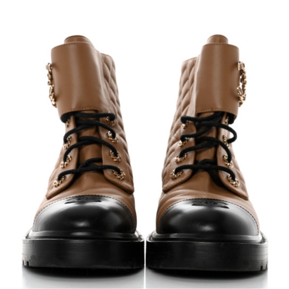CHANEL
Lambskin Calfskin Quilted Lace Up Combat Boots 39.5 Light Brown - Picture 2 of 12